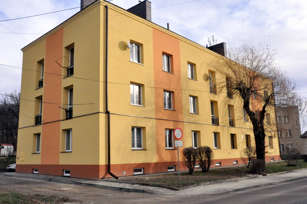 1 DSC 0443 Kolejna termomodernizacja budynku mieszkalnego na dąbrowskim osiedlu