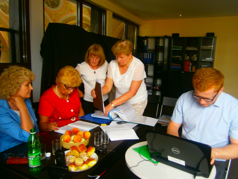 UTW0802 Dąbrowski Uniwersytet Trzeciego Wieku z brązowym certyfikatem 