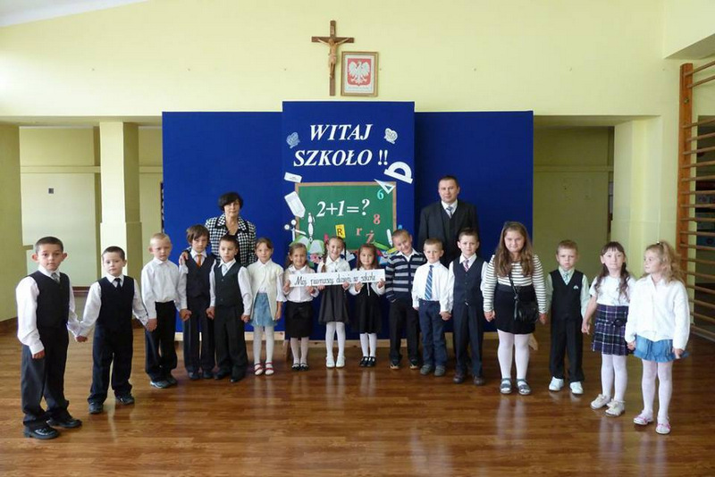 SzkolaSmegozrow3 Nowy rok szkolny 2013/14 w Gminie Dąbrowa Tarnowska