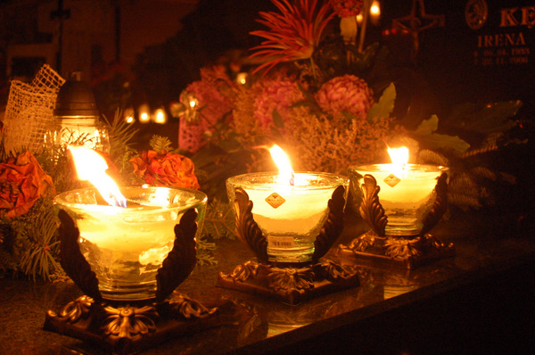 DTZnicze Uroczystość Wszystkich Świętych i Dzień Zaduszny