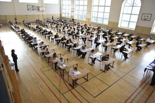 egzamin gimnazjalny Dzisiaj rozpoczęcie egzaminów gimnazjalnych   życzymy połamania piór