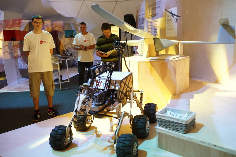 Pawilony Welcome to Poland Krakow SDM foto Gazeta Krakowska 2 „Pawilon Polski” pod Wawelem dla pielgrzymów i nie tylko