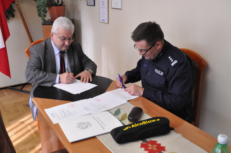 1 DSC 0926 Kolejne wsparcie Policji przez samorząd Gminy Dąbrowa Tarnowska