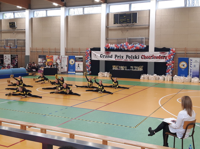 20161119 111305 Dąbrowianka wśród złotych cheerleaders