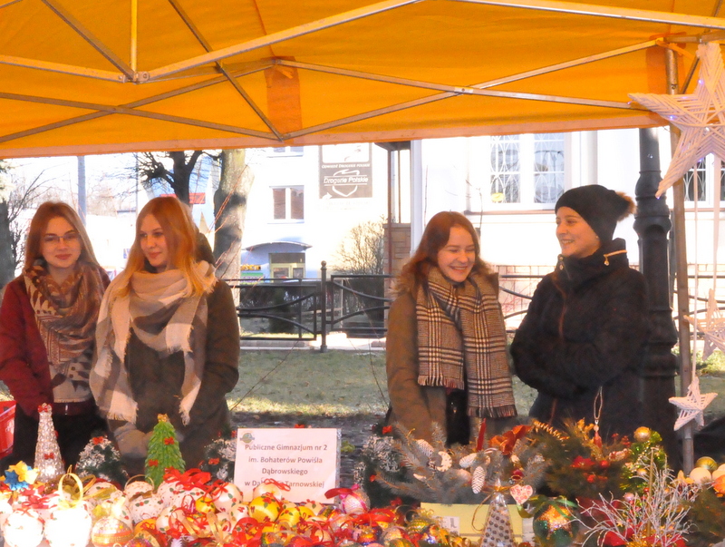 DSC 0383 Trwa II Dąbrowski Kiermasz Bożonarodzeniowy