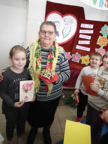 IMG 1693 Święto Babci i Dziadka w Filii MBP w Szarwarku