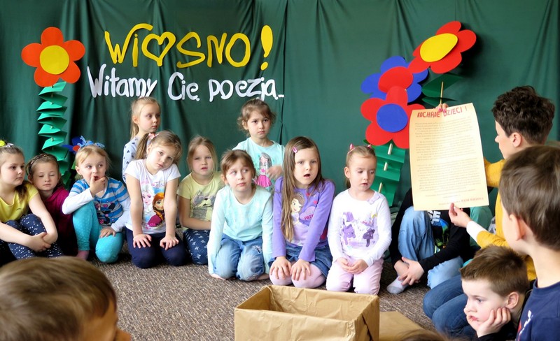 IMG 7768 Miejska Biblioteka Publiczna w Dąbrowie Tarnowskiej poezją powitała wiosnę