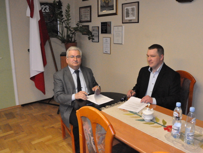 DSC 0626 Podpisanie umowy na budowę drogi gminnej łączącej ul. Grunwaldzką z ul. Wyszyńskiego