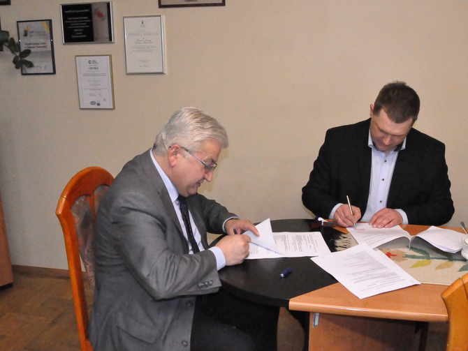 DSC 0632 Podpisanie umowy na budowę drogi gminnej łączącej ul. Grunwaldzką z ul. Wyszyńskiego