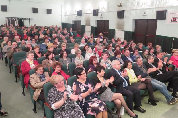 IMG 9607 Obchody „Tygodnia Bibliotek” i Dnia Bibliotekarza w Miejskiej Bibliotece Publicznej im. Marii Kozaczkowej w Dąbrowie Tarnowskiej z Izabelą Trojanowską i Dariuszem Rekoszem