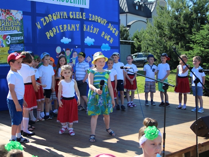 76 III Piknik Rodzinny w Publicznej Szkole Podstawowej Nr 1w Dąbrowie Tarnowskiej