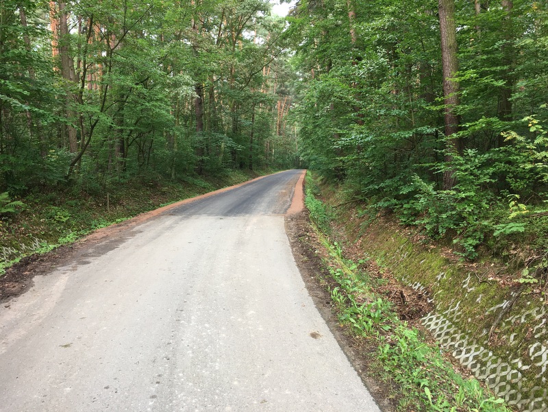 IMG 0270 Przebudowany leśny odcinek drogi Sutków Smęgorzów