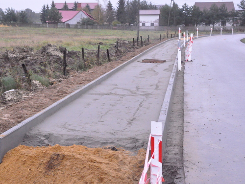 NieczajnaD3 Budowa chodnika w Nieczajnie Dolnej   I etap