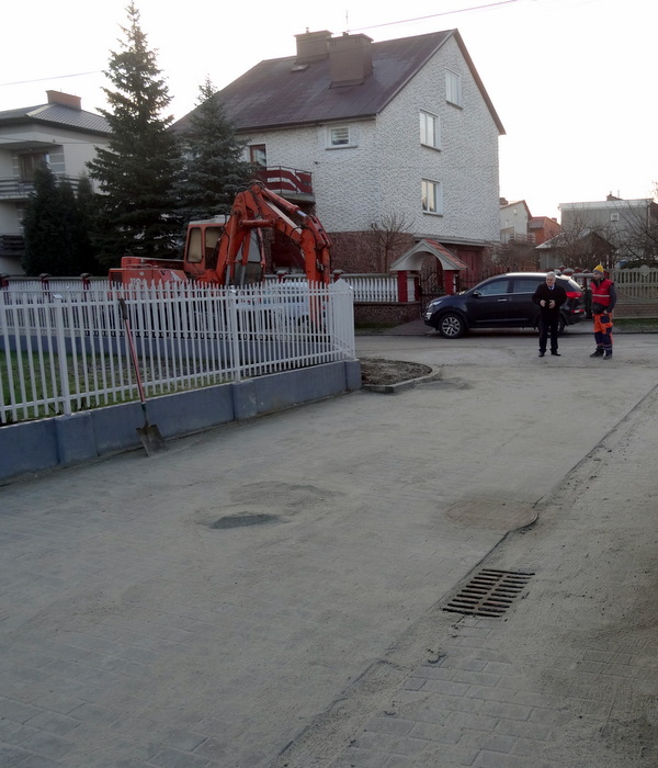 DSC03648 Nowy sięgacz od ul. Popiełuszki