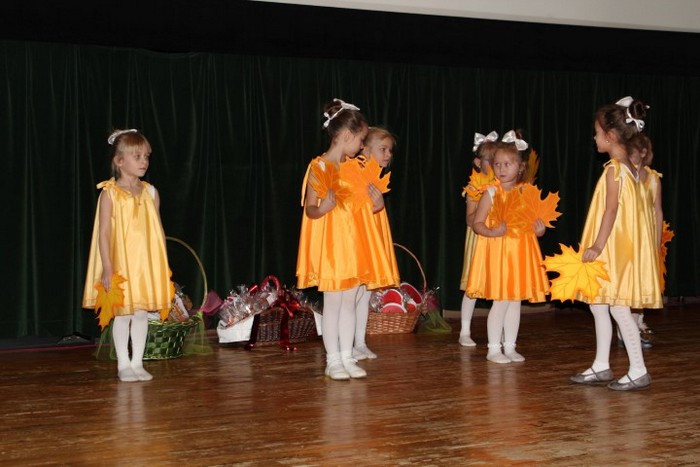 IMG 0046 Uroczyste świętowanie Dnia Babci i Dziadka przez Publiczne Przedszkole Nr 2