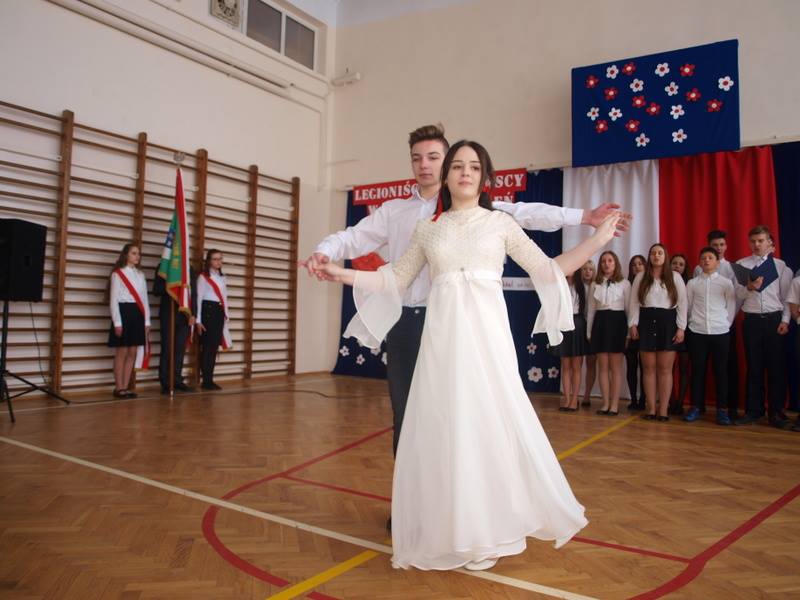 29366541 869760276537271 5817773721863690964 n Święto Publicznej Szkoły Podstawowej Nr 3 i inauguracja projektu Pamięć pokoleń