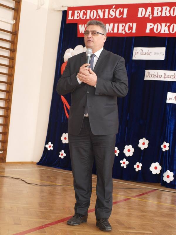 29386674 869761159870516 5389620090915214583 n Święto Publicznej Szkoły Podstawowej Nr 3 i inauguracja projektu Pamięć pokoleń