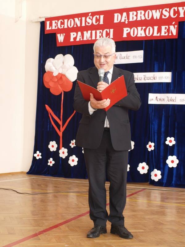 29472693 869761216537177 4537821785784246041 n Święto Publicznej Szkoły Podstawowej Nr 3 i inauguracja projektu Pamięć pokoleń