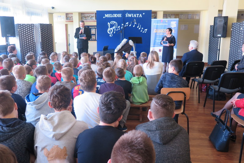 IMG 9233 „Melodie świata” dotarły do Smęgorzowa dzięki projektowi „Z gwiazdami… nie tylko zaczytani”