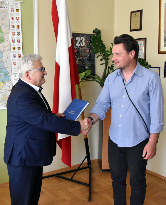 DSC 0891 Podpisanie umowy na budowę przepustu na potoku Breńka