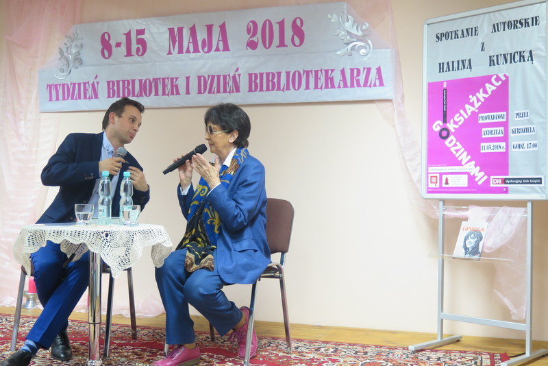IMG 0861 Dzień Bibliotekarza w Miejskiej Bibliotece Publicznej z Haliną Kunicką