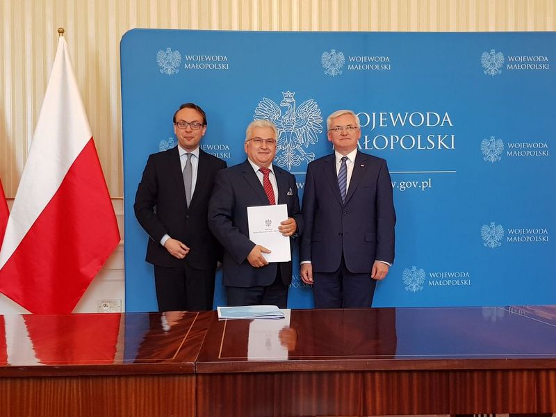 1 SAVE 20180611 1103421 Promesa dla Gminy Dąbrowa Tarnowska na odbudowę drogi gminnej Zagumnie