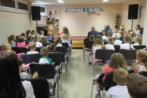 IMG 2165 Finałowy „Poranek z bajką” w Miejskiej Bibliotece Publicznej