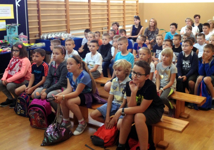 IMG 41331 XIV  Edycja  Powiatowego Turnieju Wiedzy BRD dla klas I –III „Wzorowo i bezpiecznie”