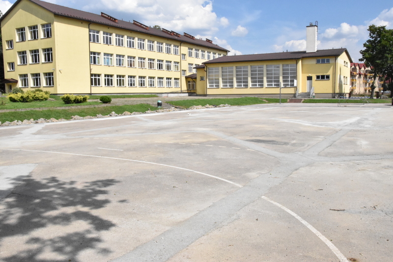 DSC 0505 Modernizacja boiska urazogennego przy PSP nr 3 w Dąbrowie Tarnowskiej