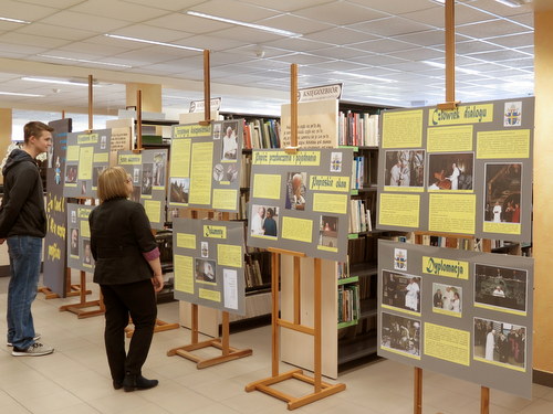 IMG 6115aa Wystawa upamiętniająca 40. rocznicę wyboru Karola Wojtyły na papieża