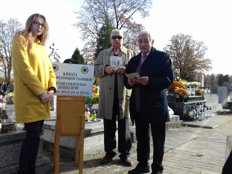 20181101 120423 Jubileuszowa kwesta Związku Dąbrowiaków na odnowę zabytkowych pomników na naszej nekropolii