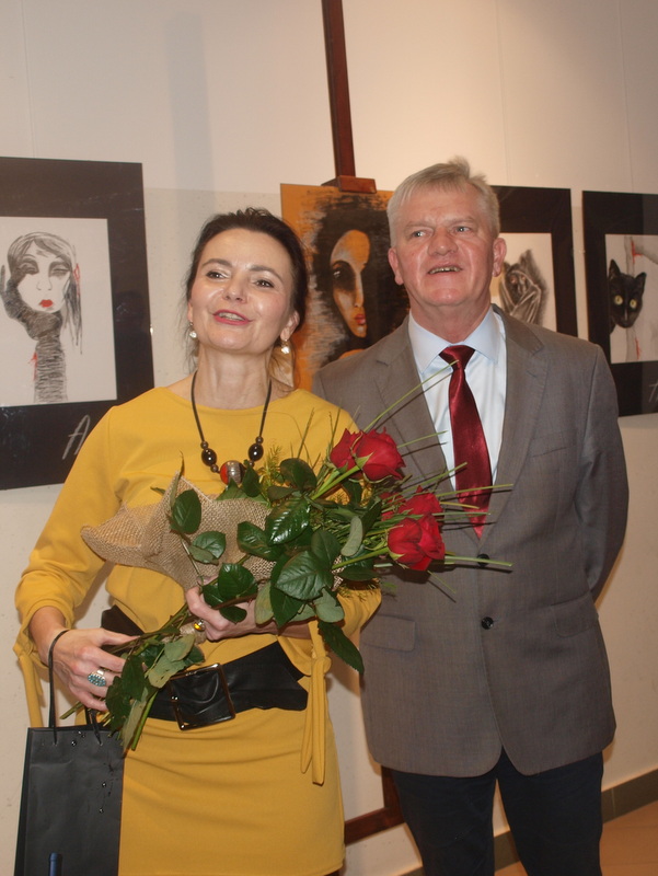 P1013546 Relacja z wernisażu prac Anny Morawiec