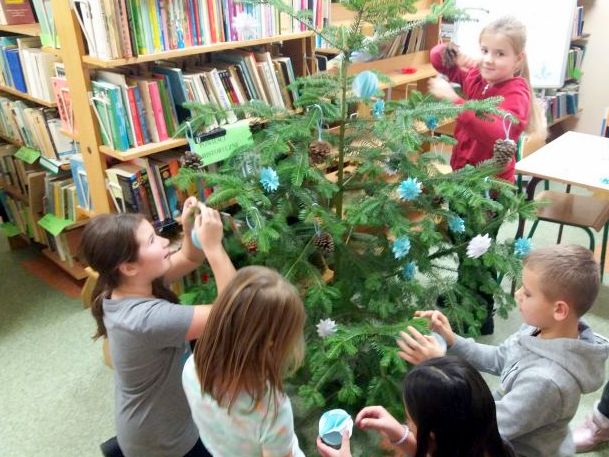 20181213 154618 Świąteczne spotkania w Filii MBP w Gruszowie Wielkim