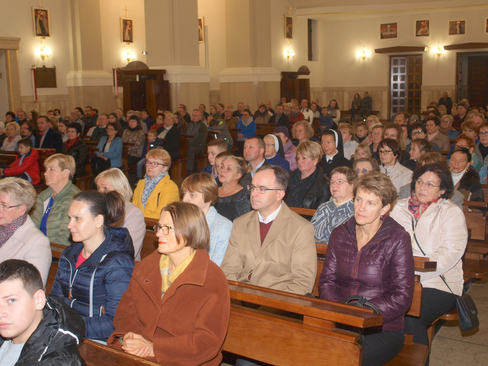 „Habemus Papam! – pamięć i tożsamość” – koncert inaugurujący obchody 41. rocznicy pontyfikatu Św. Jana Pawła II Koncert papieski Dabrowa Tarnowska 2019 3 „Habemus Papam! – pamięć i tożsamość” – koncert inaugurujący obchody 41. rocznicy pontyfikatu Św. Jana Pawła II