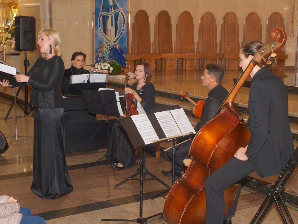 „Habemus Papam! – pamięć i tożsamość” – koncert inaugurujący obchody 41. rocznicy pontyfikatu Św. Jana Pawła II Koncert papieski Dabrowa Tarnowska 2019 6 „Habemus Papam! – pamięć i tożsamość” – koncert inaugurujący obchody 41. rocznicy pontyfikatu Św. Jana Pawła II