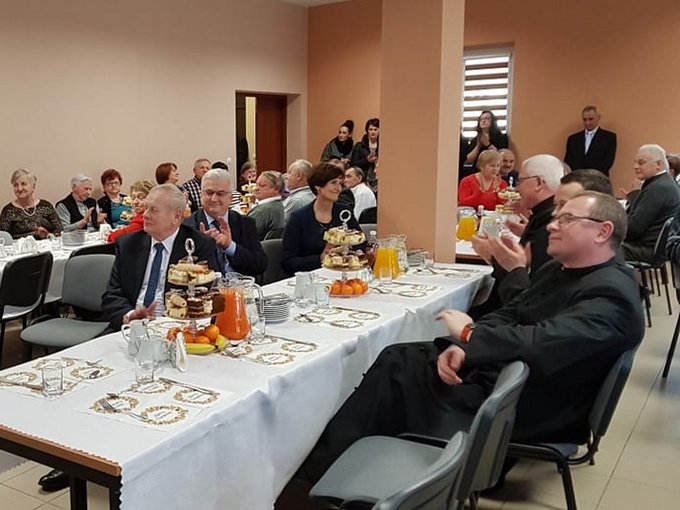 Spotkanie opłatkowe w Laskówce Chorąskiej 81506316 2585793801516007 673244979870564352 n Spotkanie opłatkowe w Laskówce Chorąskiej