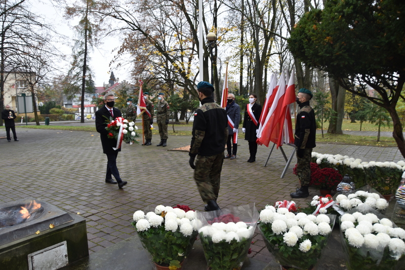 DSC 0254 Dąbrowskie obchody 102. rocznicy odzyskania niepodległości przez Polskę
