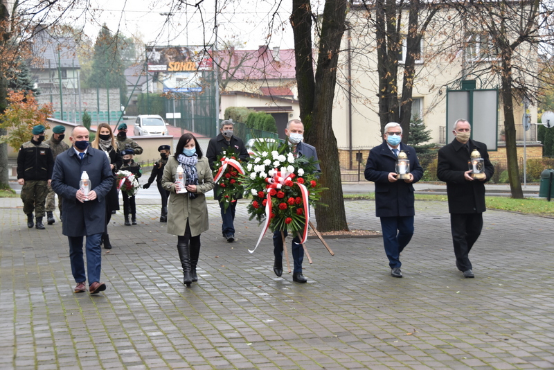 DSC 0260 Dąbrowskie obchody 102. rocznicy odzyskania niepodległości przez Polskę
