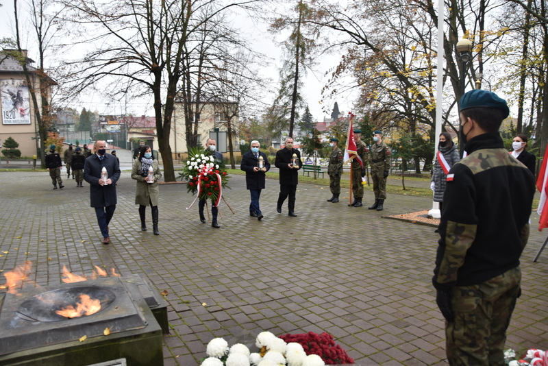DSC 0264 Dąbrowskie obchody 102. rocznicy odzyskania niepodległości przez Polskę