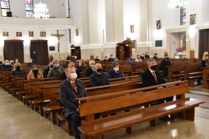 DSC 0301 Dąbrowskie obchody 102. rocznicy odzyskania niepodległości przez Polskę