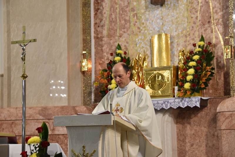 DSC 0319 Dąbrowskie obchody 102. rocznicy odzyskania niepodległości przez Polskę