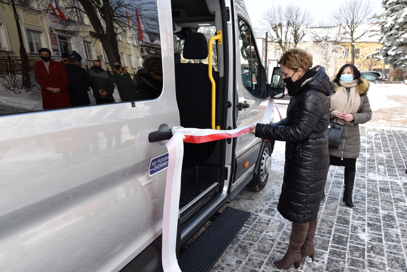 DSC 0687 Nowy samochód dla osób niepełnosprawnych