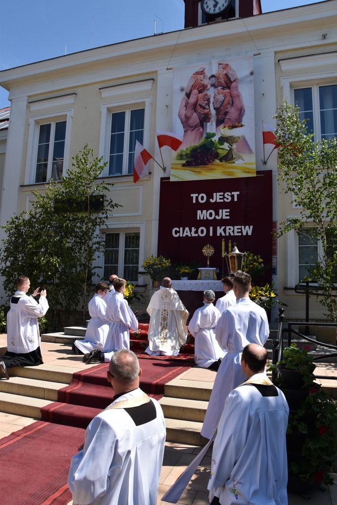 DSC 01761 Uroczystości Bożego Ciała w Dąbrowie Tarnowskiej