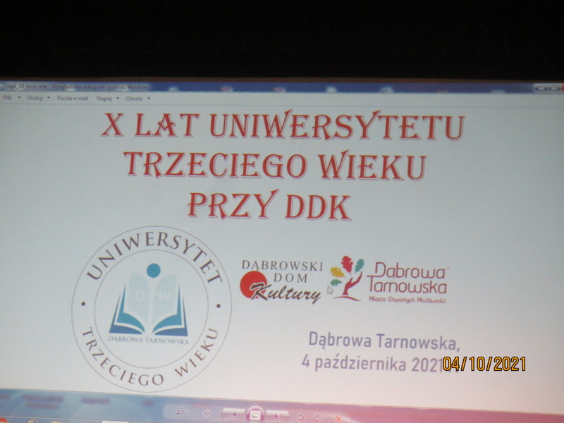 Kopia 001 Jubileusz X lecia Stowarzyszenia Uniwersytet Trzeciego Wieku przy Dąbrowskim Domu Kultury