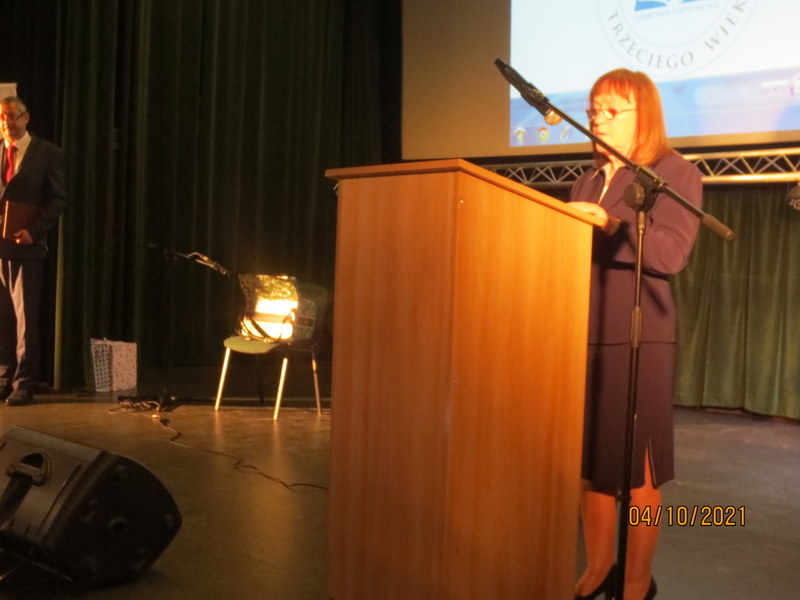 Kopia 013 Jubileusz X lecia Stowarzyszenia Uniwersytet Trzeciego Wieku przy Dąbrowskim Domu Kultury