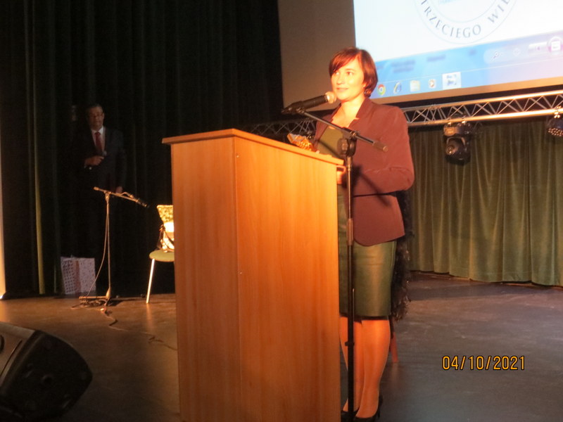 Kopia 020 Jubileusz X lecia Stowarzyszenia Uniwersytet Trzeciego Wieku przy Dąbrowskim Domu Kultury