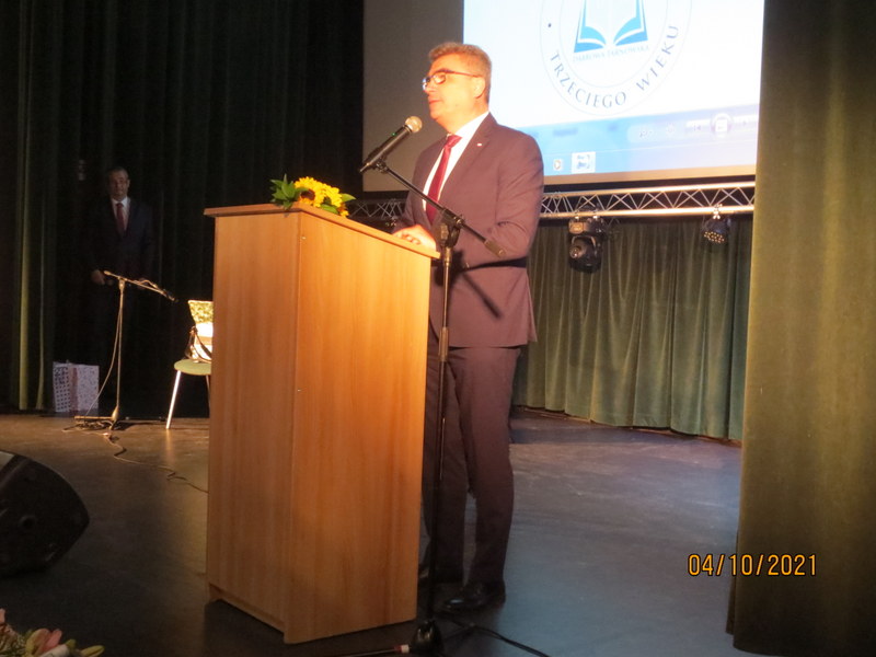 Kopia 024 Jubileusz X lecia Stowarzyszenia Uniwersytet Trzeciego Wieku przy Dąbrowskim Domu Kultury