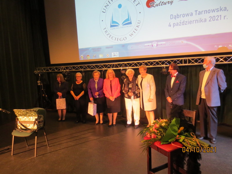 Kopia 060 Jubileusz X lecia Stowarzyszenia Uniwersytet Trzeciego Wieku przy Dąbrowskim Domu Kultury