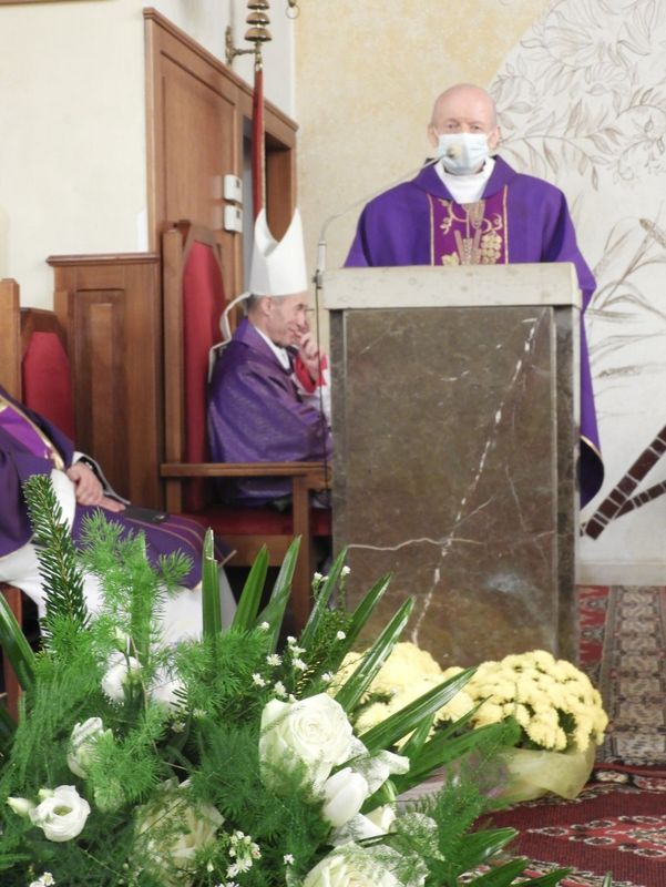 22 Nieczajna pożegnała ks. Kanonika Władysława Jaróga