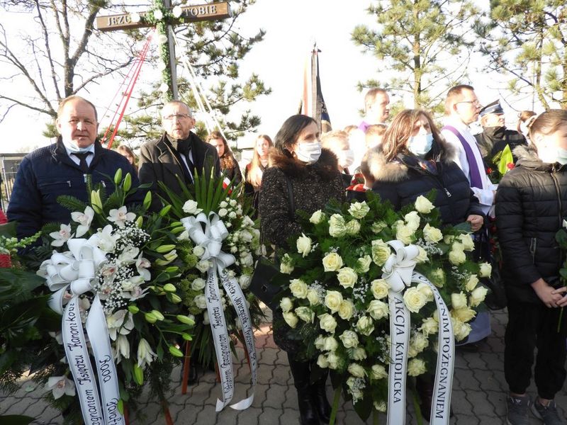 27 Nieczajna pożegnała ks. Kanonika Władysława Jaróga